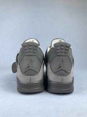 AJ4 Wet Cement