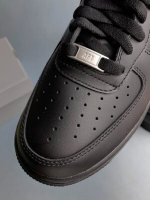AF1 Triple Black (1)