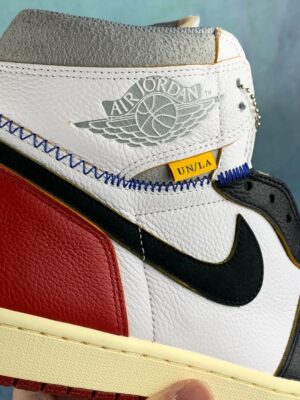 AJ1 High LA Black Toe (1)