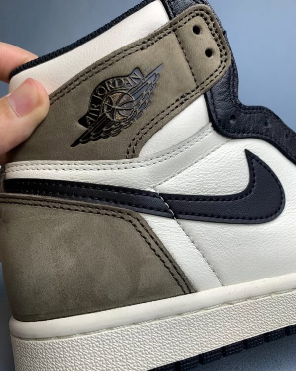 Air Jordan 1 High Mocha