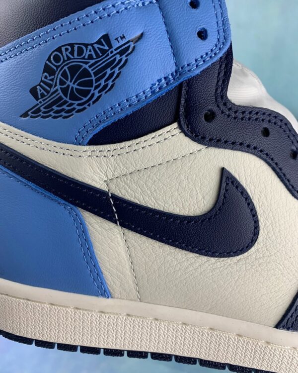 Air Jordan 1 High Obsidian