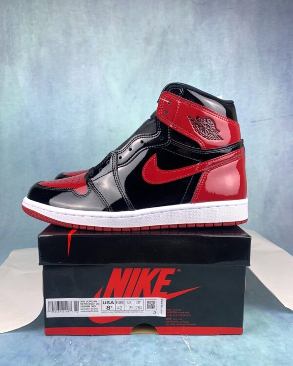 Air Jordan 1 High Patent Bred