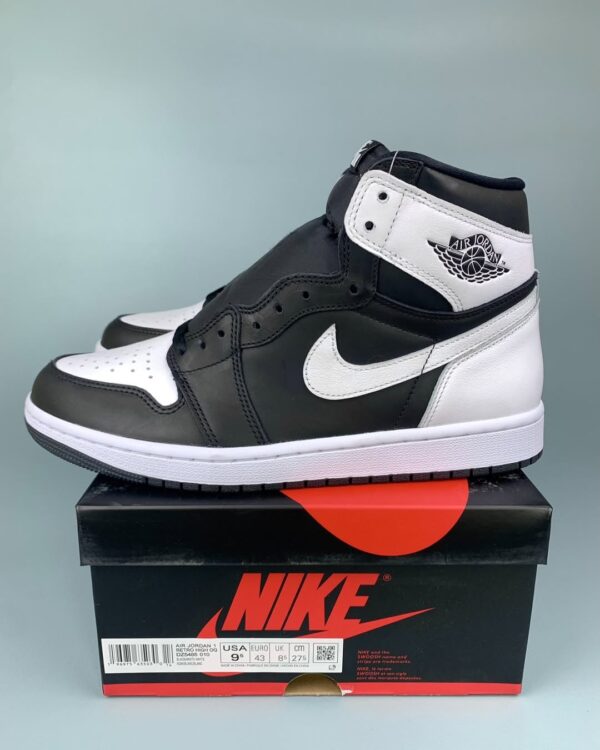 Air Jordan 1 High Reverse Panda