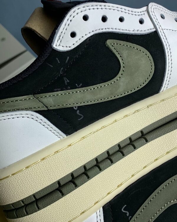 Air Jordan 1 Low Travis Olive