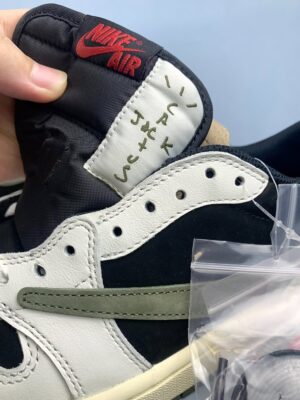 AJ1 Low Travis Olive (2)