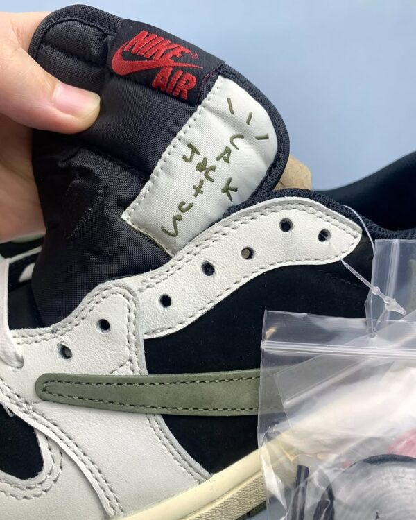 Air Jordan 1 Low Travis Olive