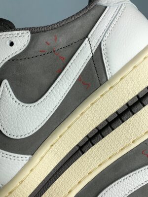 AJ1 Low Travis Reverse Mocha (1)