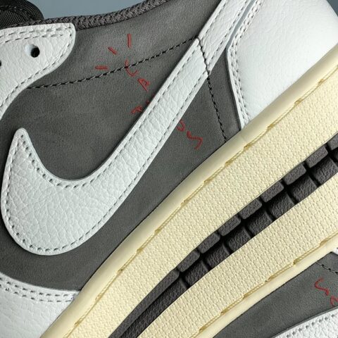 AJ1 Low Travis Reverse Mocha (1)