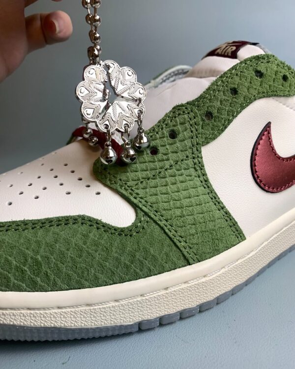 Air Jordan 1 Low Year of the Dragon