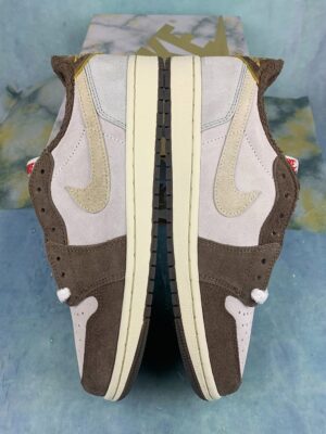 AJ1 Low Year of the Rabbit (1)