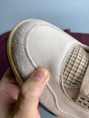 AJ4 A Ma Maniere Fossil stone (1)