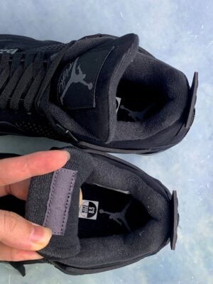 AJ4 Black Cat (2)