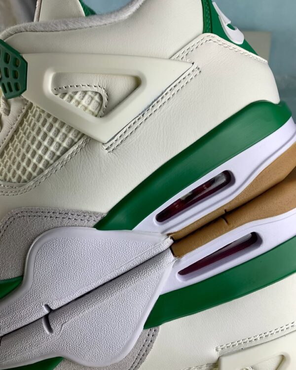 Air Jordan 4 Pine Green