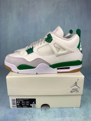 Air Jordan 4 Pine Green
