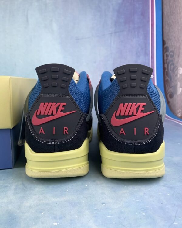 Air Jordan 4 Union Off-Noir