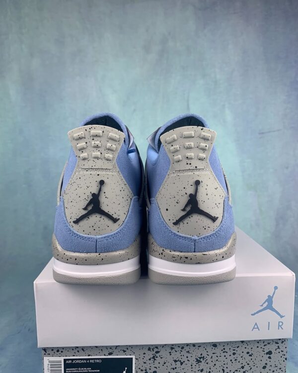 Air Jordan 4 University Blue