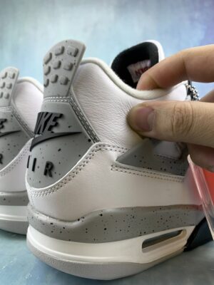 AJ4 White Cement