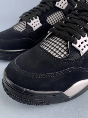 AJ4 White Thunder (1)