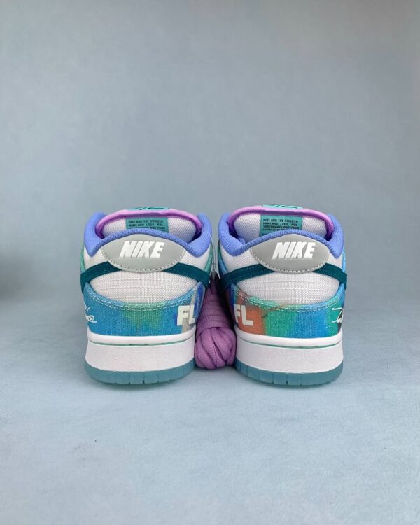 SB Dunk Futura