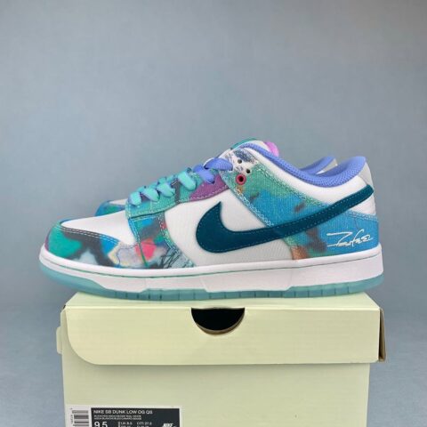SB Dunk Futura