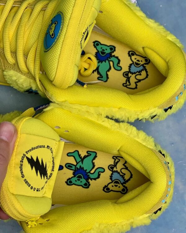 SB Dunk Grateful Dead Yellow