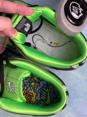 SB Dunk Powerpuff Buttercup (1)