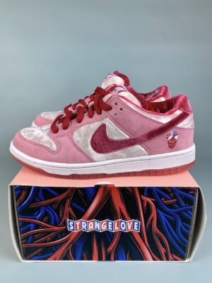 SB Dunk Strangelove